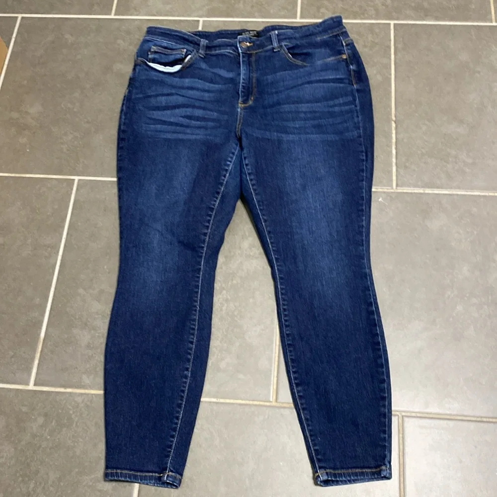 Judy Blue skinny fit jeans. Size 20W - Picture 5 of 6